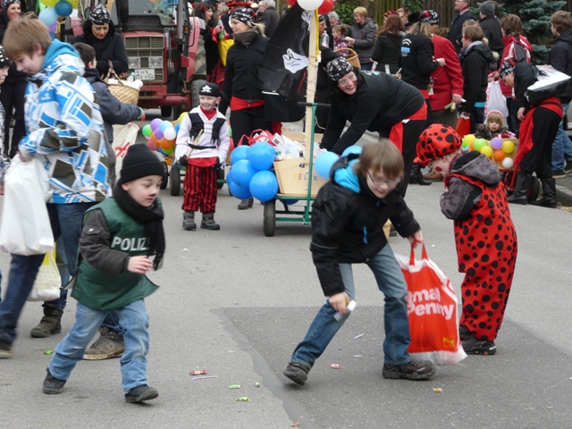 Karneval Umzug Horst 2012-0072.JPG